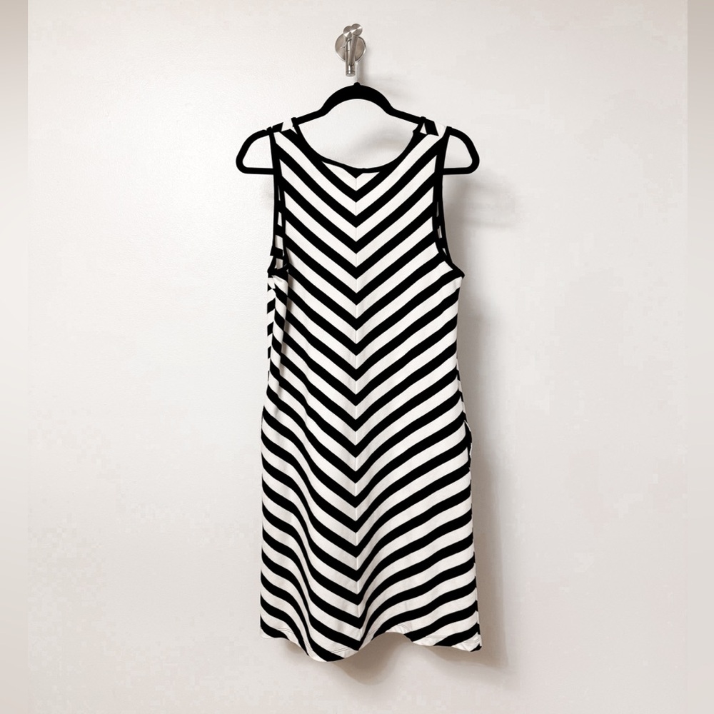 Peach Work Gym Play Kameo Striped Sleeveless Midi Dress Black and‎ White Medium - Picture 2 of 7